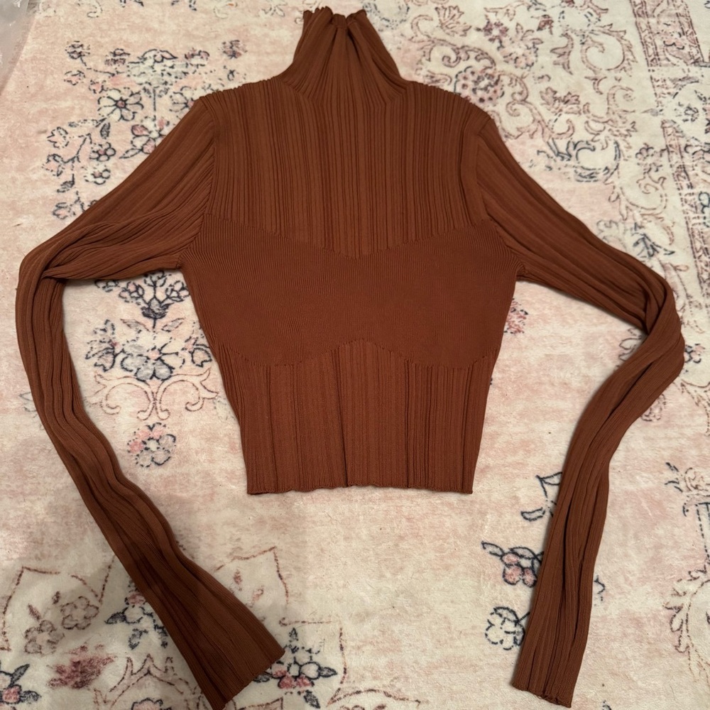Small Zara Ribbed Turtleneck Crop Top